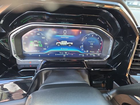 Used 2024 Chevrolet Silverado 3500 High Country w/ High Country Premium Package image 32