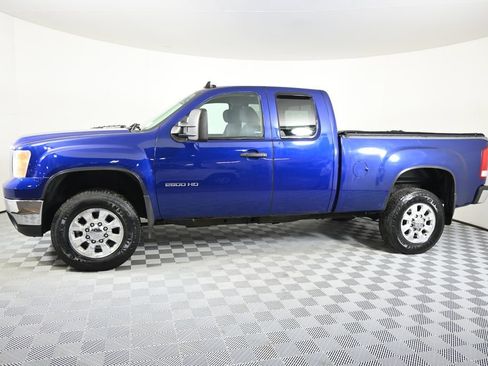 Used 2013 GMC Sierra 2500 SLE w/ SLE Preferred Package image 2