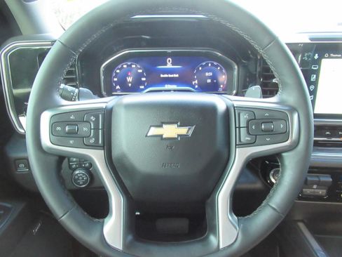 Used 2024 Chevrolet Silverado 1500 LTZ w/ LTZ Premium Package AWD/4WD image 25