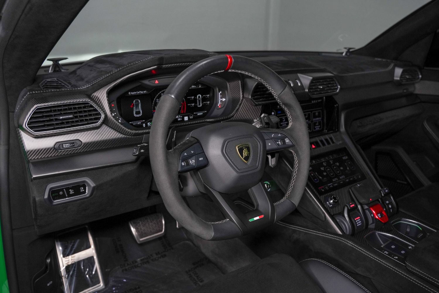 Used 2023 Lamborghini Urus Performante AWD/4WD image 57