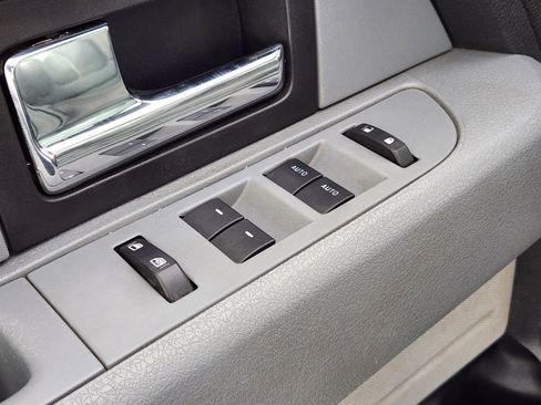 Used 2014 Ford F150 XLT w/ Equipment Group 302A Luxury image 17