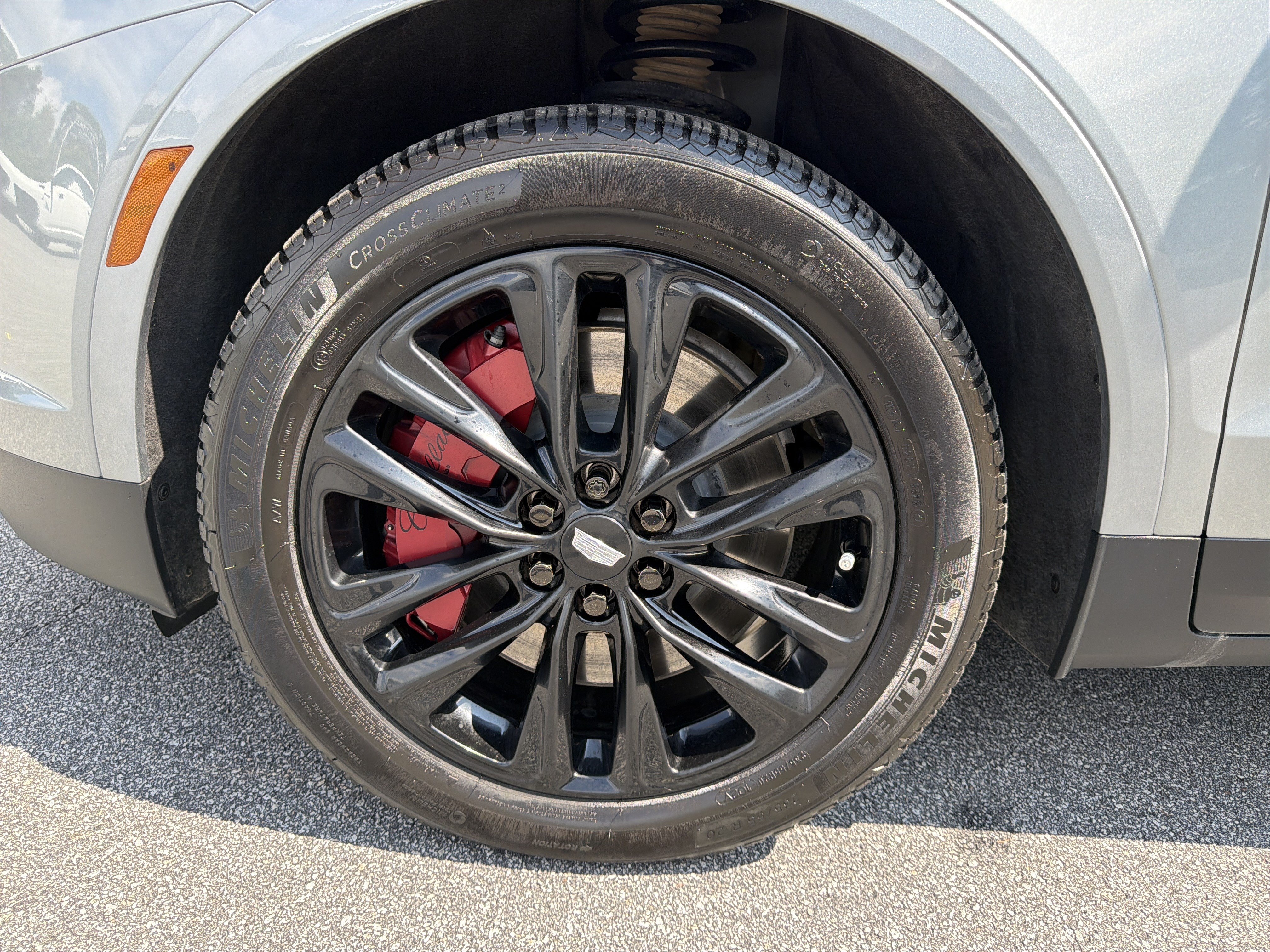 Used 2023 Cadillac XT5 Sportv w/ LPO, Floor Liner Package AWD/4WD image 13