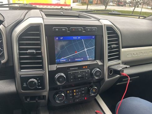 Used 2020 Ford F250 Lariat w/ Lariat Value Package image 3