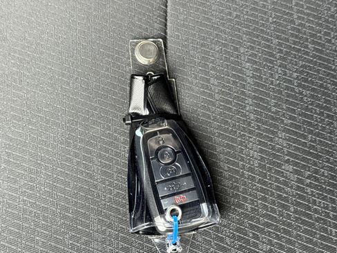 Used 2025 Ford F150 XLT w/ Equipment Group 302A MID image 35