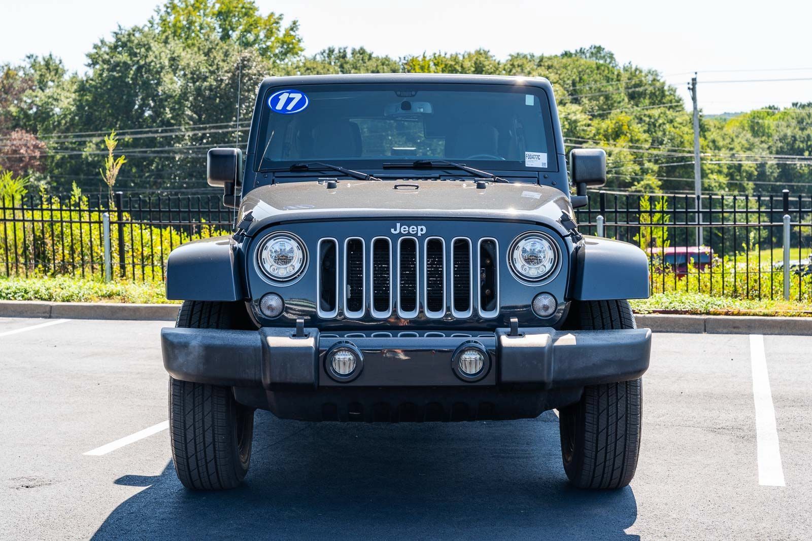 Used 2017 Jeep Wrangler Unlimited Sahara AWD/4WD image 2