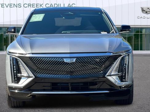 Used 2026 Cadillac Lyriq Luxury w/ LPO, Floor Liner Package RWD image 8