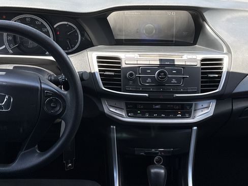 Used 2013 Honda Accord LX image 27