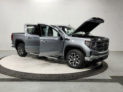 New 2026 GMC Sierra 1500 SLT w/ SLT Premium Plus Package image 9