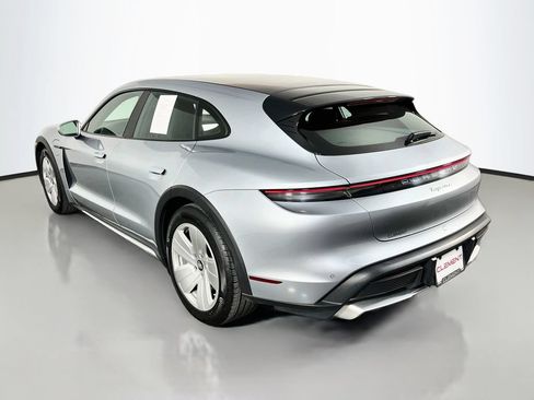Used 2022 Porsche Taycan 4 Cross Turismo AWD/4WD image 9