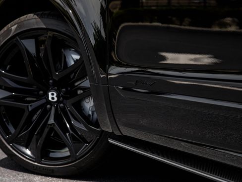 New 2026 Bentley Bentayga Speed AWD/4WD image 19