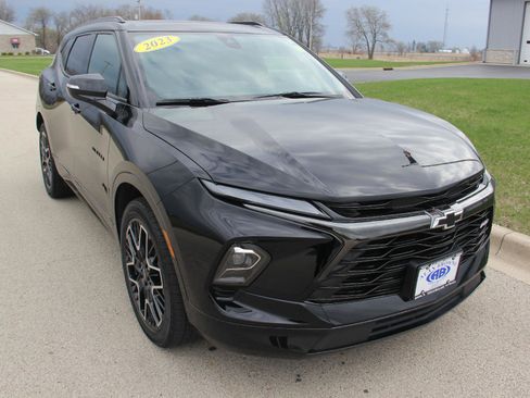 Certified 2023 Chevrolet Blazer RS w/ Driver Confidence II Package image 2