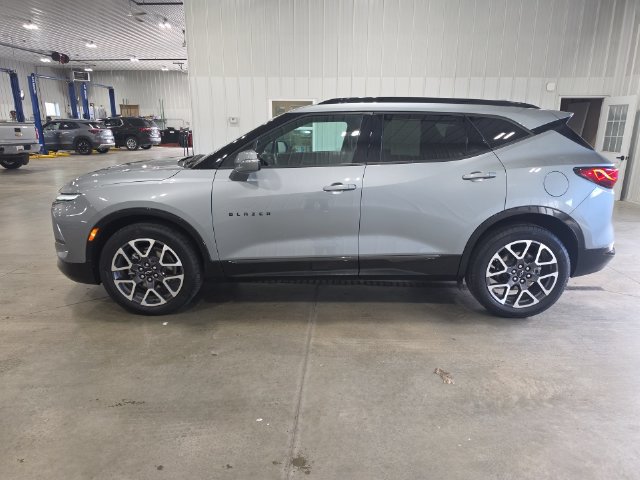 Used 2025 Chevrolet Blazer RS AWD/4WD image 5