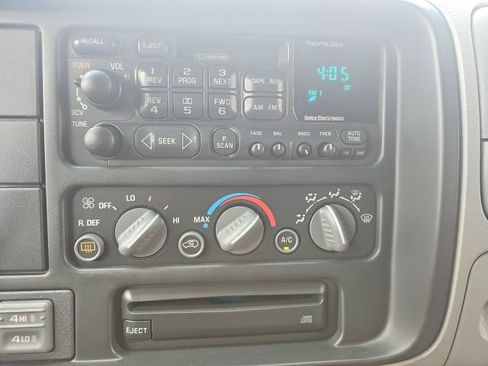 Used 1999 GMC Yukon SLT w/ Marketing Opt Pkg 5 image 12