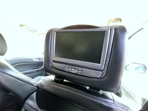 Used 2016 Ford Edge SEL w/ Equipment Group 201A AWD/4WD image 21