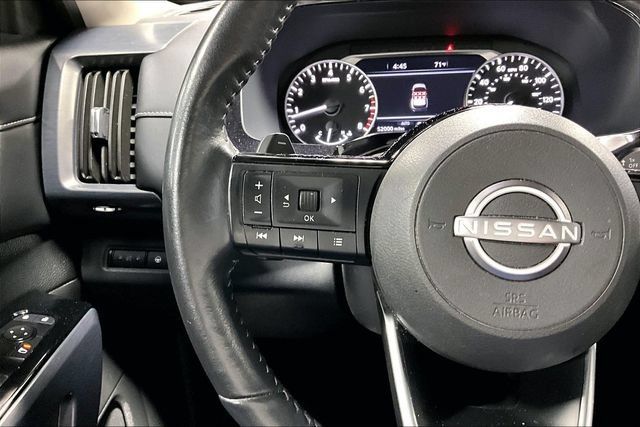 Used 2023 Nissan Pathfinder SL AWD/4WD image 12