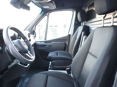Used 2023 Mercedes-Benz Sprinter 4500 w/ Acoustic Package image 18