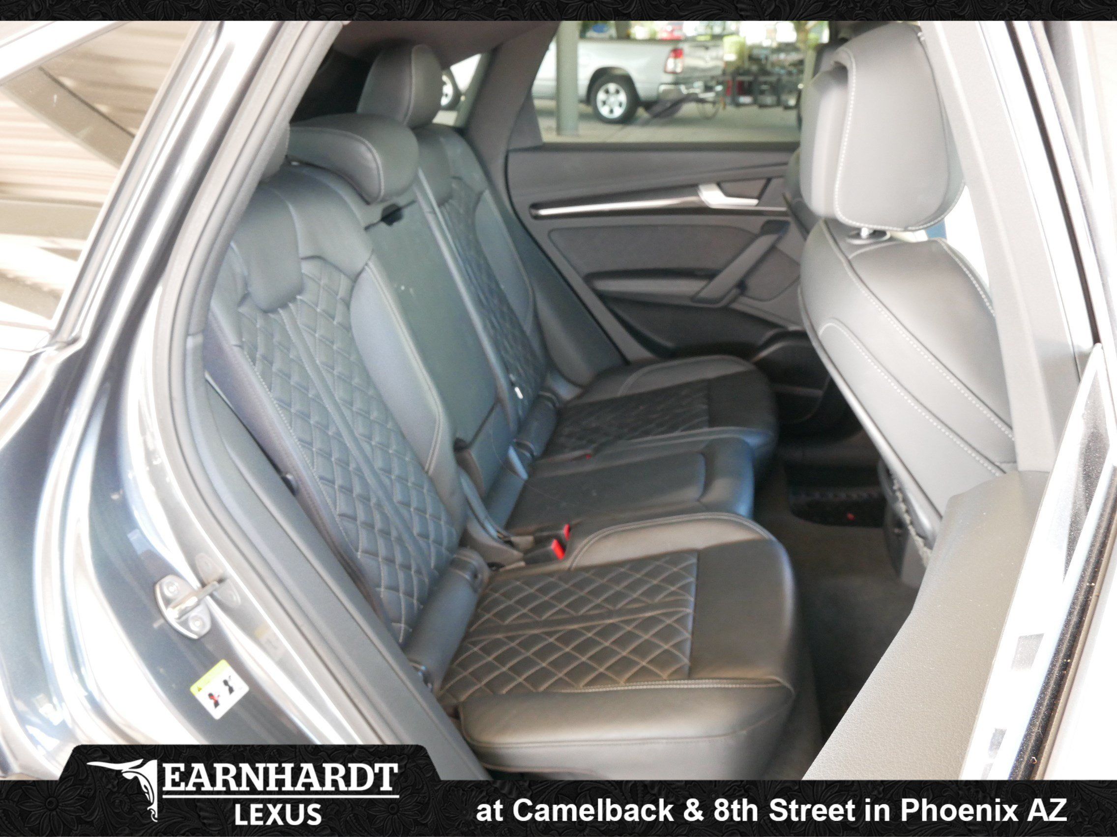 Used 2023 Audi SQ5 Prestige AWD/4WD image 3