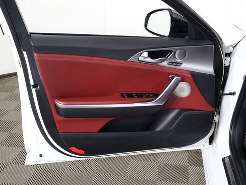 Used 2019 Kia Stinger GT1 image 26