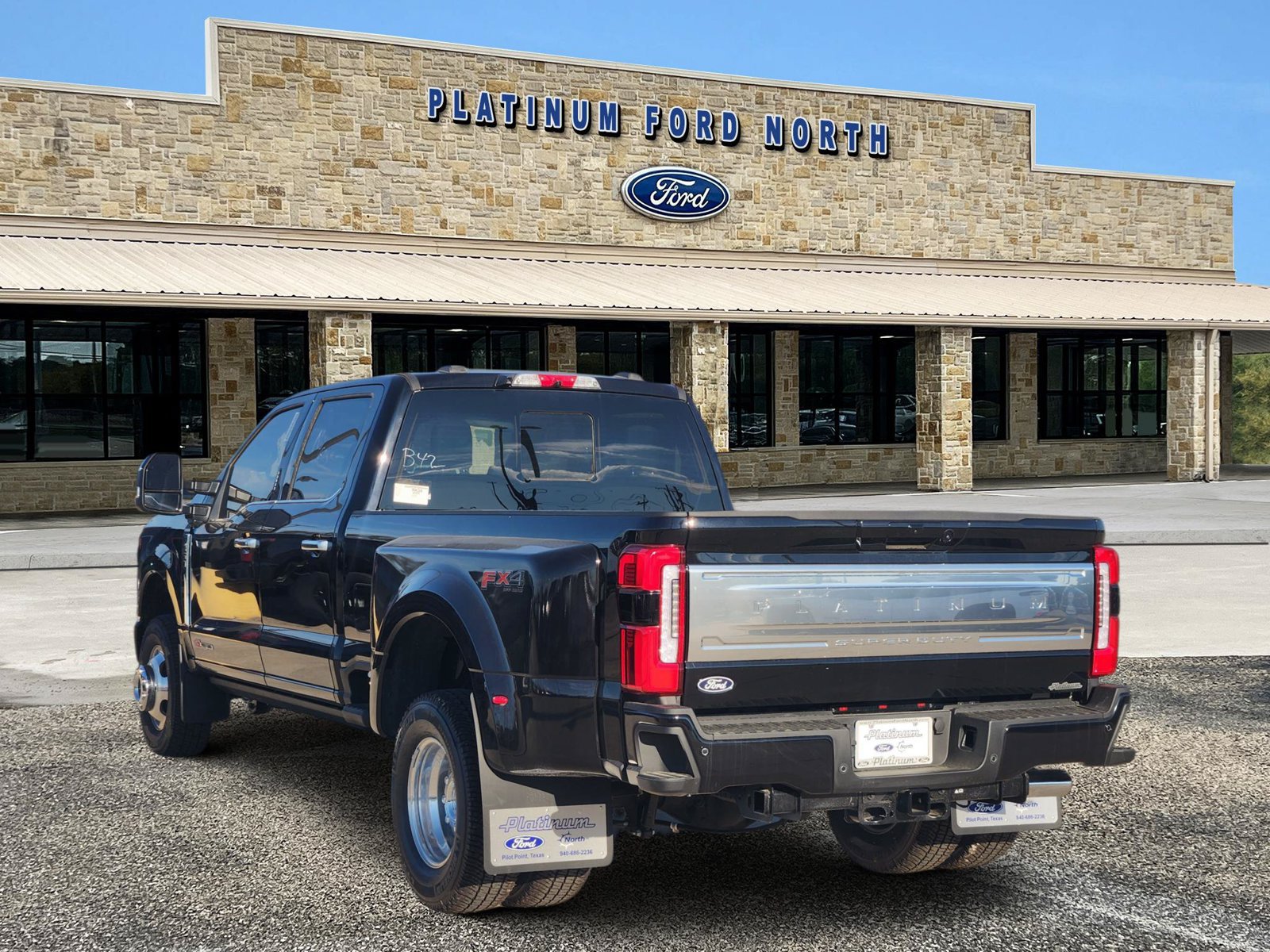 New 2027 Ford F350 Platinum w/ Platinum Plus Package AWD/4WD image 4