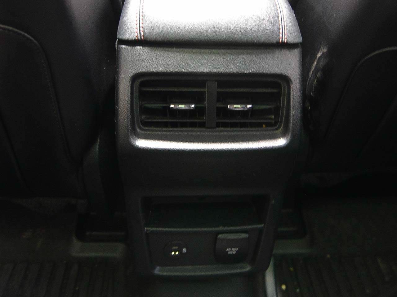 Used 2022 Ford Edge ST-Line AWD/4WD image 10