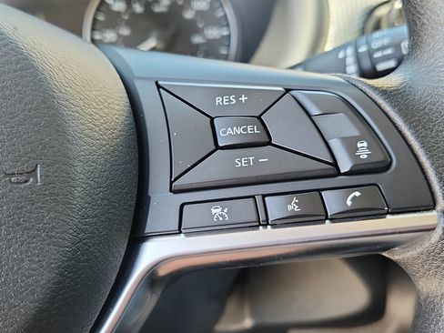 Used 2024 Nissan Kicks SV FWD image 21