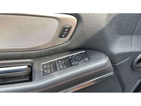 Used 2025 Ford Expedition Active AWD/4WD image 22