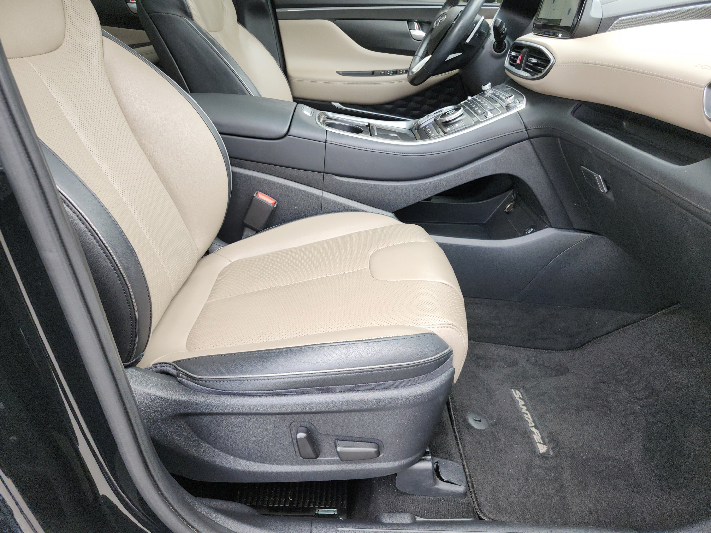 Certified 2021 Hyundai Santa Fe Limited FWD image 24