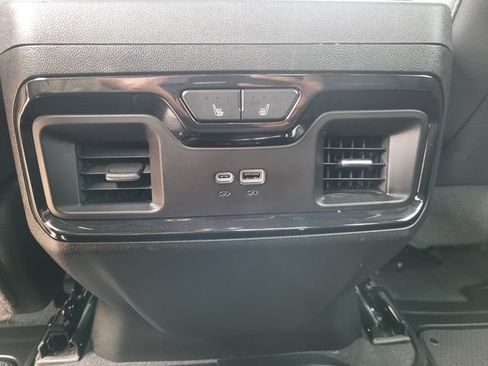 Used 2024 GMC Sierra 2500 AT4 w/ AT4 Premium Plus Package AWD/4WD image 23