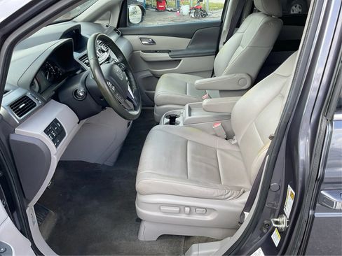 Used 2016 Honda Odyssey Touring image 9