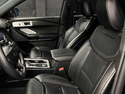 Used 2024 Ford Explorer ST w/ Equipment Group 401A AWD/4WD image 5