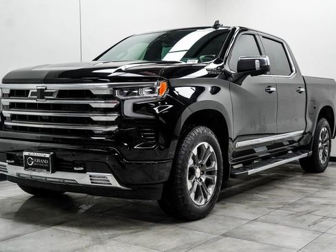 Used 2024 Chevrolet Silverado 1500 High Country w/ Technology Package image 6