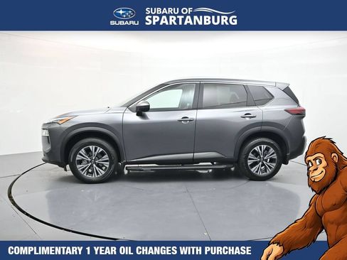 Used 2023 Nissan Rogue SV w/ SV Premium B Package FWD image 4
