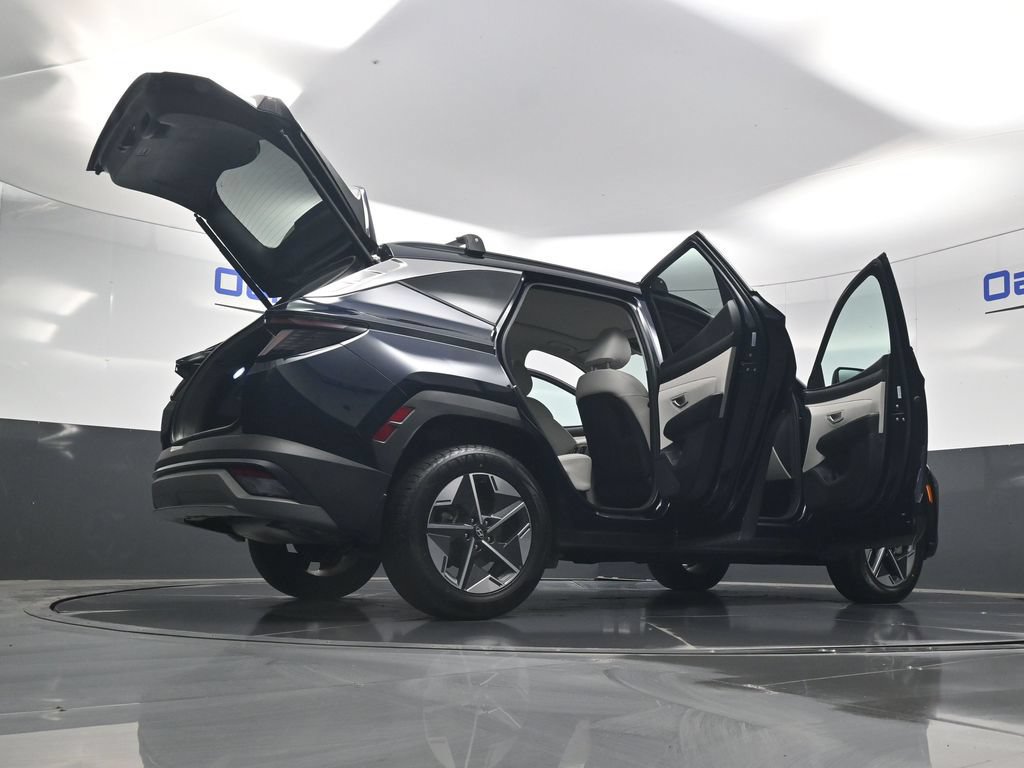 Used 2025 Hyundai Tucson SEL AWD/4WD image 61