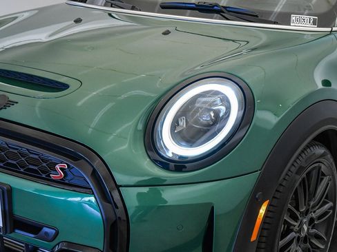 Certified 2023 MINI Cooper S image 9