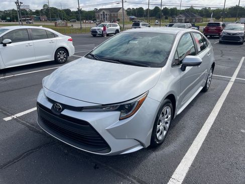 New 2026 Toyota Corolla LE FWD image 3