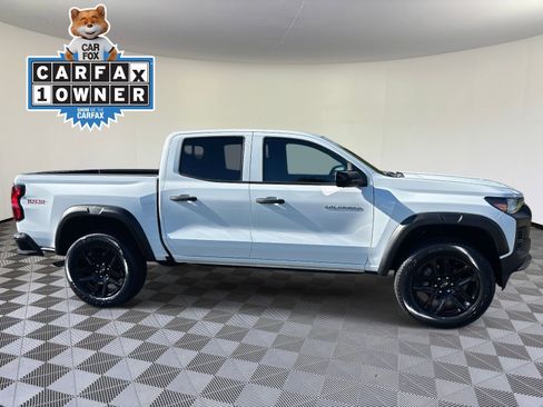 Used 2023 Chevrolet Colorado Trail Boss w/ Technology Package image 2
