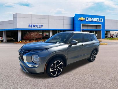 Used 2023 Mitsubishi Outlander SE