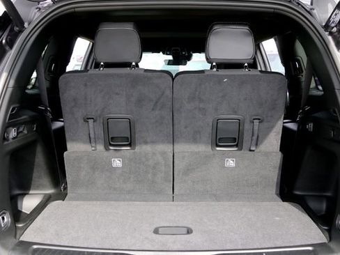 New 2025 Jeep Grand Cherokee L Laredo image 22