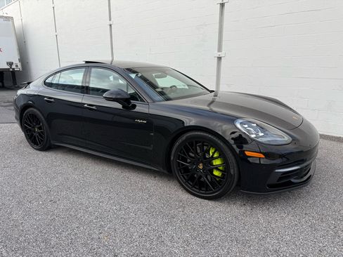 Used 2019 Porsche Panamera 4 image 8