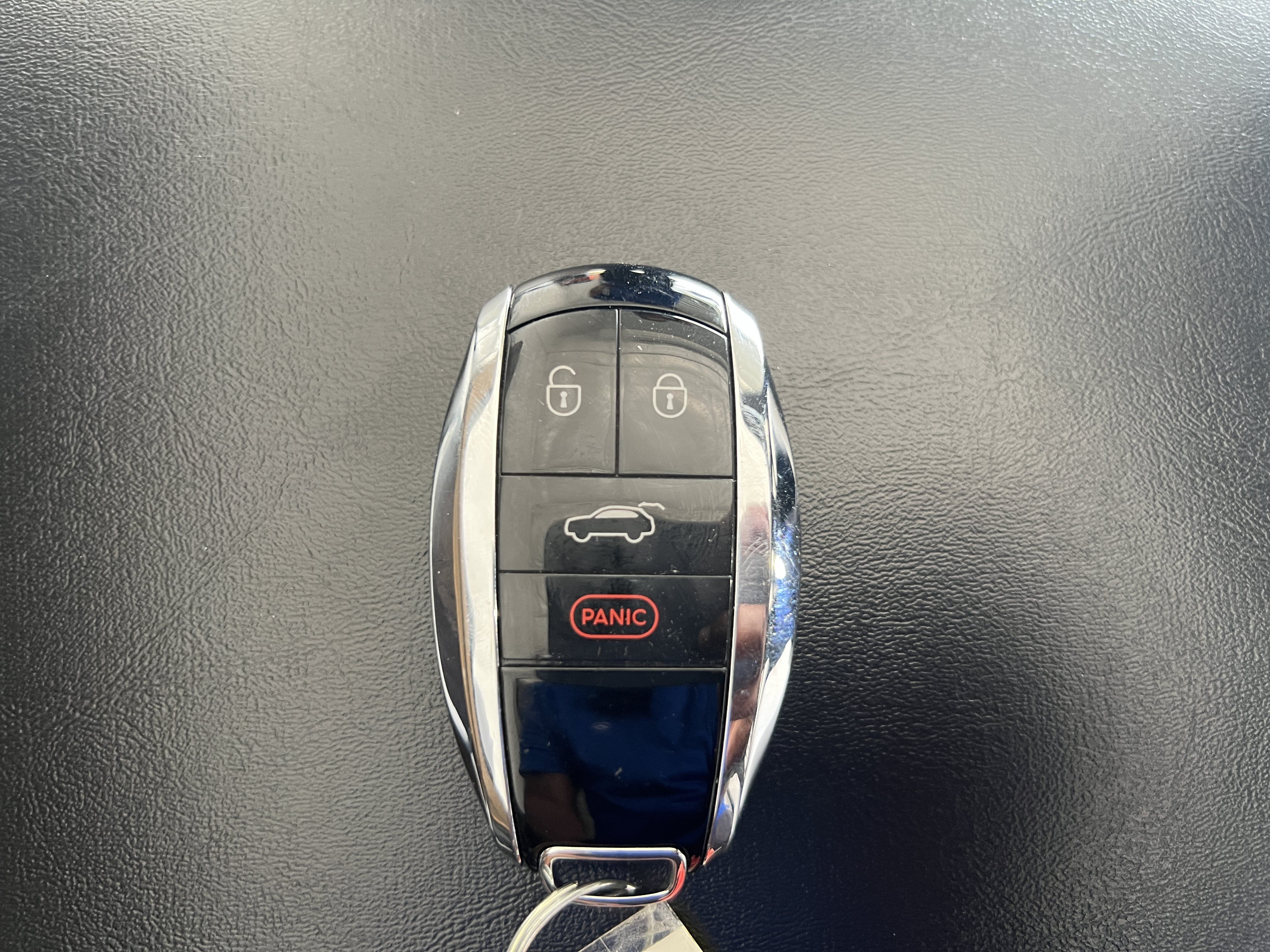 Used 2021 Bentley Bentayga AWD/4WD image 23