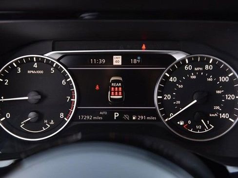 Certified 2024 Nissan Pathfinder SL image 12