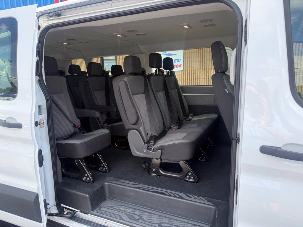 Used 2024 Ford Transit 350 XLT RWD image 18