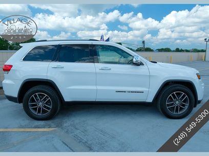 Used 2017 Jeep Grand Cherokee Limited w/ Luxury Group II