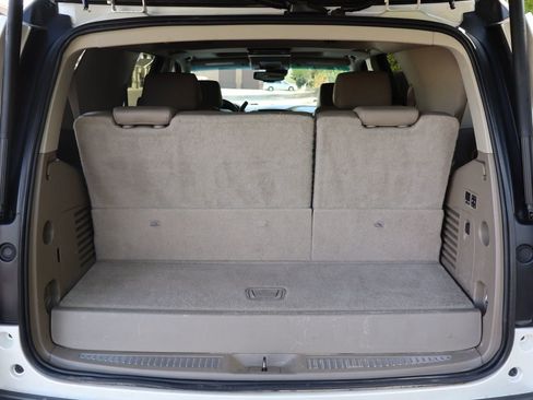 Used 2015 Chevrolet Tahoe LTZ image 14