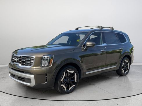 Used 2023 Kia Telluride S AWD/4WD image 5