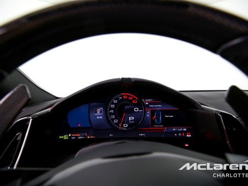 Used 2022 Ferrari Roma RWD image 13