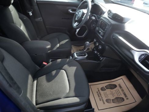 Used 2018 Jeep Renegade Sport w/ Power & Air Group image 28