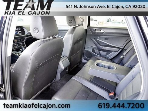 Used 2024 Volkswagen Jetta SE image 16