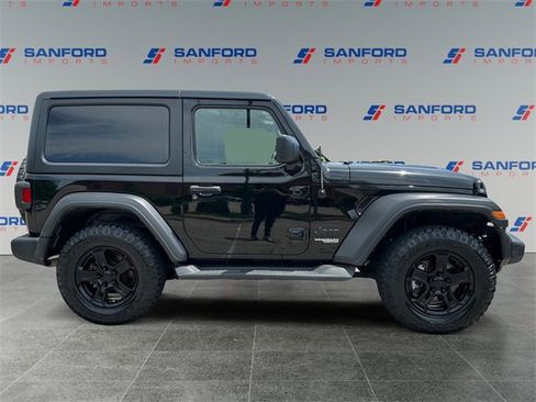 Used 2019 Jeep Wrangler Sport image 6