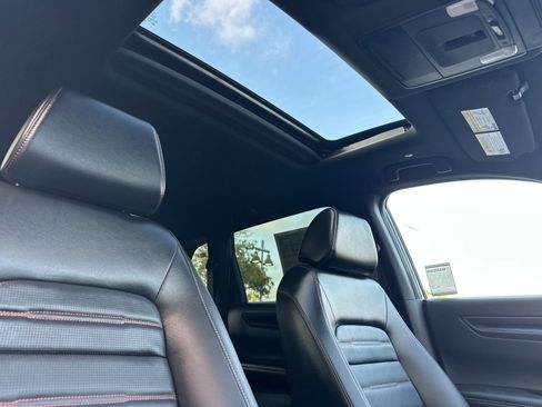 Used 2025 Honda CR-V Sport-L image 18